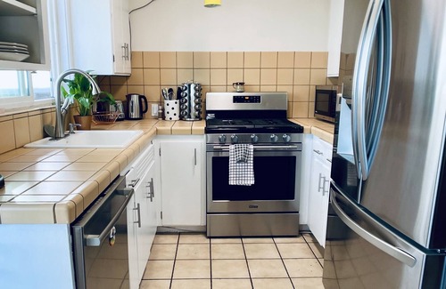 Fairfax Casa | Downtown on Dominga! STEPS to anywhere in Fairfax