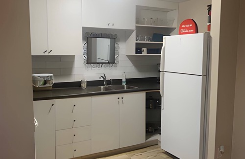 Downtown Halifax Apartamento | Downtown one bedroom/Historic Bauer Terrace