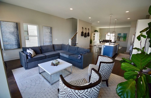 Edgehill Casa | ¡Vistas panorámicas del centro desde la azotea! 3 dormitorios / 3. 5 BA casa cerca de Gulch,