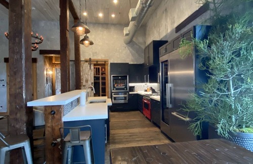 Downtown Oklahoma City Casa | Downtown Patio Views