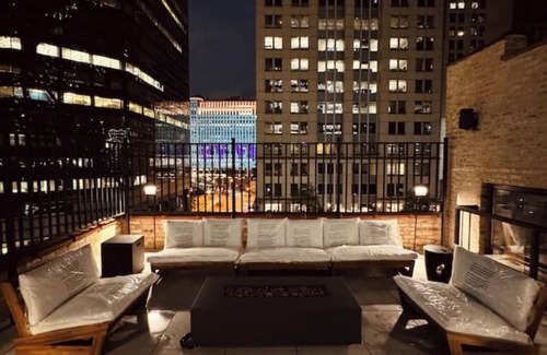 Downtown Chicago Condominio | Downtown Penthouse Huge Patio with Great View