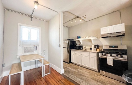 Central City Apartamento | Downtown+PetsOK+Amercn Bk Center+Extd Stay Discts