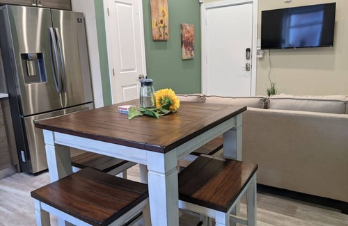 Old City Apartamento | Downtown Philly 1BR with Stunning Views