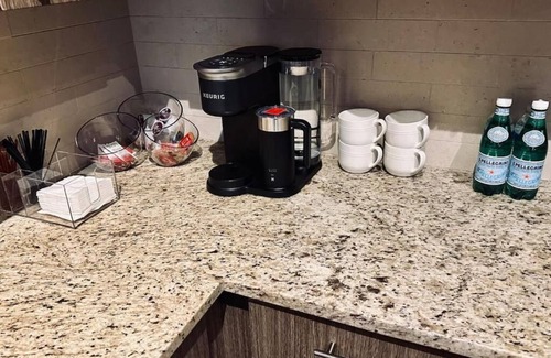 Logan Square Apartamento | Downtown Philly, Luxury Condo