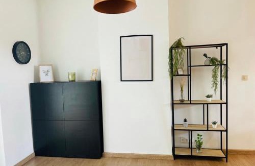 Sint-Jans-Molenbeek Apartamento | Downtown Quiet and Peacefull Apartment