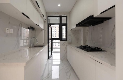 Huangpu Apartamento | Eastern Hub - Super Rare 4-Bedroom APT, Yuyuan Garden within walkin distance