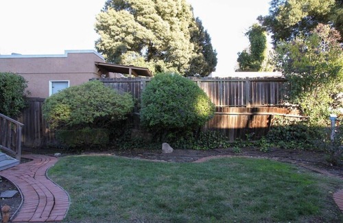 Santa Rosa Casa | Downtown Retro Bungalow Dog Friendly