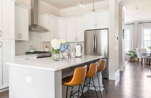 Hitch Village - Fred Wessels Homes Casa | Downtown Riverfront Luxury Townhome
