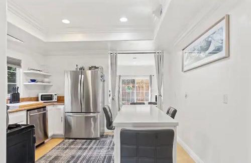 Grant Hill Casa | Downtown San Diego Spacious Home