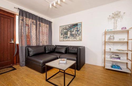 Vesturbær Apartamento | Downtown Sanctuary with Private Entrance