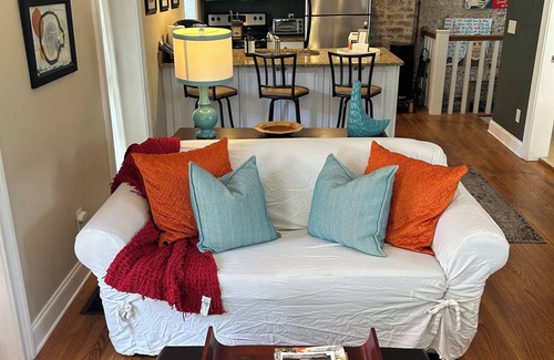 Beach Institute Apartamento | Downtown Savannah Carriage House near Forsyth Park