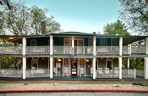 Eureka Springs Historic District Casa | Downtown Secret Garden Piedmont