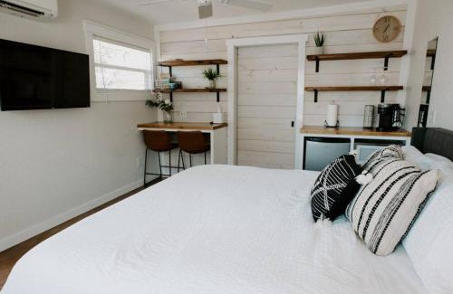 Wimberley Hotel | Downtown Studio 3 at Beer Ranch Project Inn