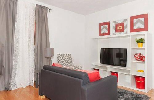 Theatre District Apartamento | Downtown Studio Apt, Perfect For Medical Workers