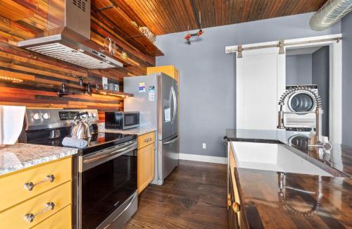 Perryville Apartamento | Downtown Urban Loft above Restaurants #5
