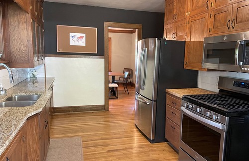Waconia Casa | Downtown Waconia Charmer!