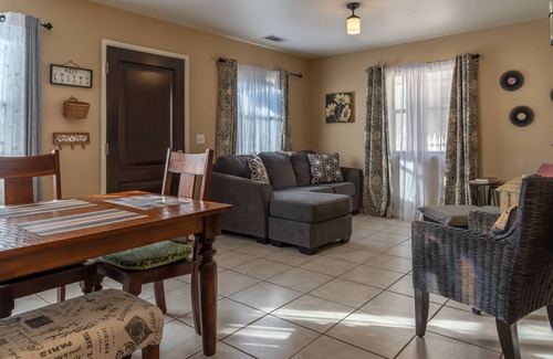 Paso Robles Cabaña | Downtown Weekender - Camina hacia el centro, disfruta de todo Paso!