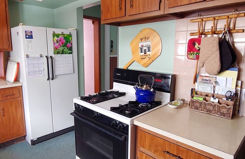 Westfield Casa | Downtown Westfield, with Patio, Near Wineries, Dining, and Lake Erie