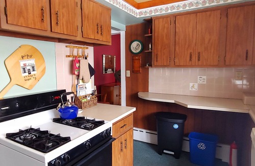 Westfield Casa | Downtown Westfield, with Patio, Near Wineries, Dining, and Lake Erie