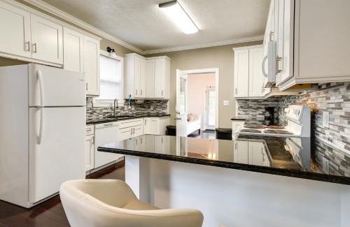 Wilmington Casa | Downtown Wilmington Home Walk to Cape Fear River!