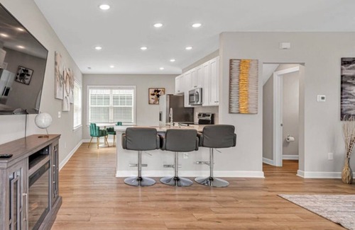 Wilmington Casa | Downtown Wilmington 3 Beds, 2.5 Bath, Pet Friendly, 4-5 Parking, Fast Wifi