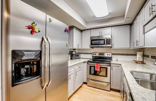 Winston - Salem Apartamento | Downtown Winston-Salem! The Frequent Flyer!