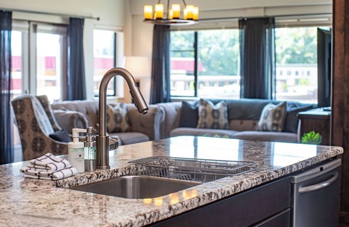 Revelstoke Apartamento | Downunder Mountain Retreat