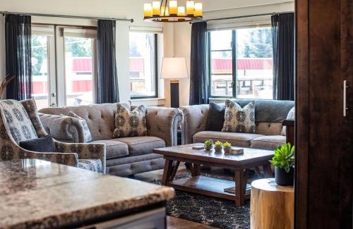 Revelstoke Apartamento | Downunder Mountain Retreat