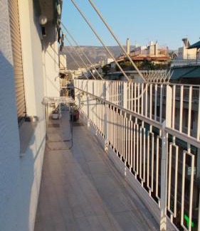 Ampelokipoi Apartamento | Doxia's apartment 2 min from Panormou metro, Panormou, Athens