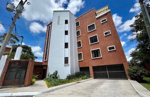 Zona 15 Apartamento | DP4 Spacious apartment, great views of the city