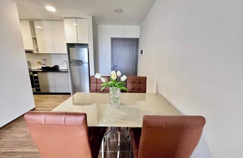 Santa Cruz Apartamento | Dppto luminoso y lujoso en Equipe Zona empresarial