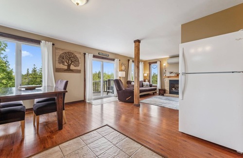 Northern Bruce Peninsula Cabaña | Dragonfly Cove - Nature-Inspired Lakeside Living