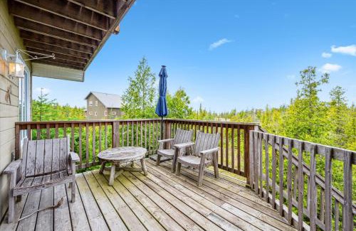 Northern Bruce Peninsula Casa | Dragonfly Cove - Nature-inspired Lakeside Living