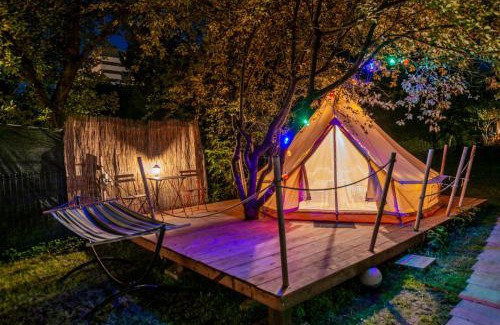 Brasov Otro | Dragonfly Gardens Urban Glamping Brasov
