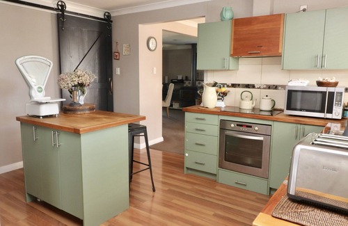 Grovetown Cama Y Desayuno | Dragonflycottage, Fully equiped 2 bathrooms, kitchen, 4 bedrooms st