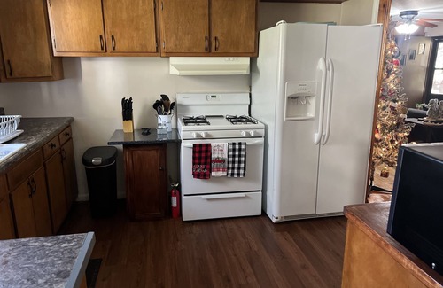 Robbinsville Casa | Dragons Lair - motorcycle friendly, all paved roads, lockable garage, no incline