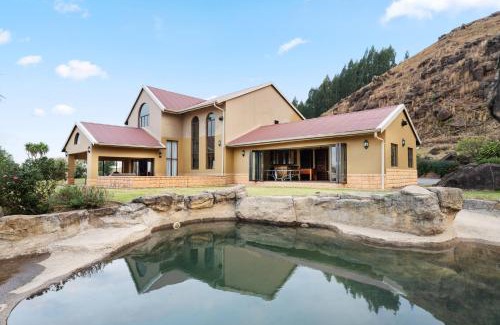 Himeville Casa | Drakensberg Luxury Accommodation - Misty Ridge