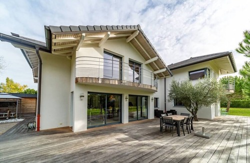 Veigy-Foncenex Casa | Dream 5BD Villa for Families / Geneva Centre 14KM