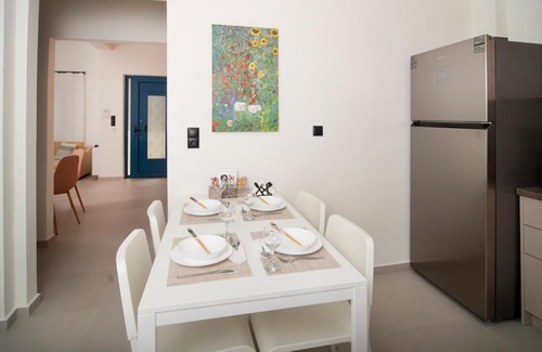 Kiparissia Apartamento | Dream apartment next to the sea