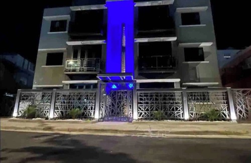 Santurce Apartamento | "Dream apt: 8BD, 6BA, parking.