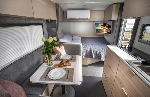 Emek HaYarden Cama Y Desayuno | Dream Caravan's - קרוואנים מהממים ומאובזרים למשפחות בחוף גופרה בכנרת