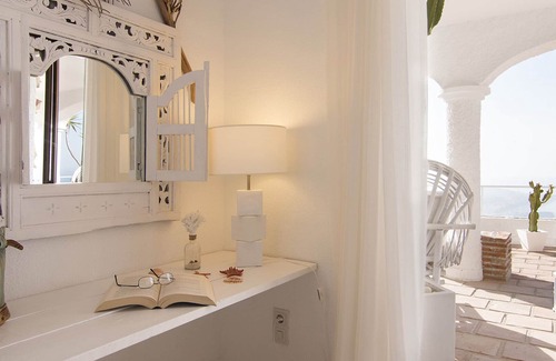 Salobrena Villa | Refugio de ensueño, vistas infinitas, piscina desbordante y privacidad absoluta