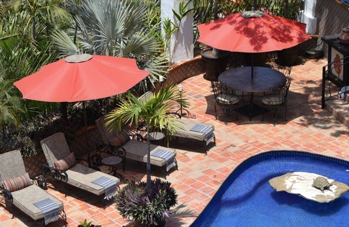 South Shore Hotel Area Villa | Villa cerrada, segura y muy privada en las montañas de Sierra Madre.