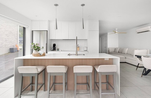 Laval Condominio | Dream Home Retreat - Condo Laval