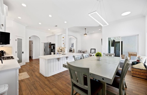Rosedale Casa | Dream House, With Pool