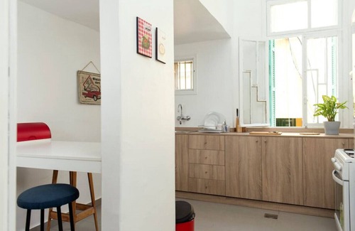 Beirut Apartamento | Dream Location Apartment, 24/7 Power