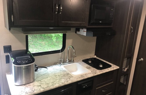 Sevierville Casa | Dream Machine Camper