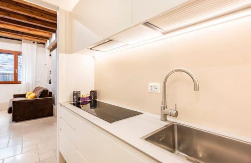 San Marco Apartamento | Dream's door with canal view in Venice