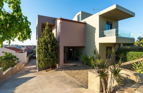 Makrys Tichos Casa | Dream's House - Villa with Pool & Stunning Views