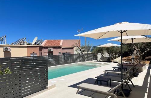 Makrys Tichos Casa | Dream's House - Villa with Pool & Stunning Views